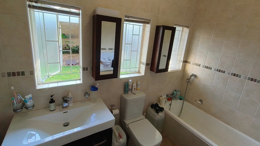 4 Bedroom Property for Sale in Oewersig North West